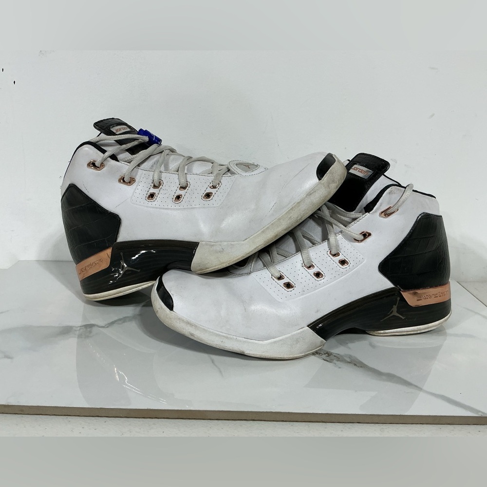 AIR JORDAN XVII 17 RETRO USED SIZE 12.5 COPPER BLACK WHITE 832816-122